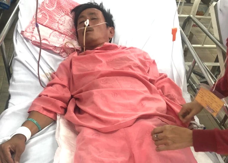 Nhà nghèo bệnh nặng